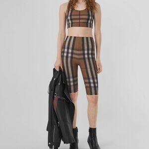 Burberry short leggings size small